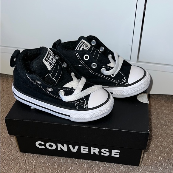 Converse Other - Converse Black and White Sneakers Classic Low-Top Design for Infant/Toddler sz 6